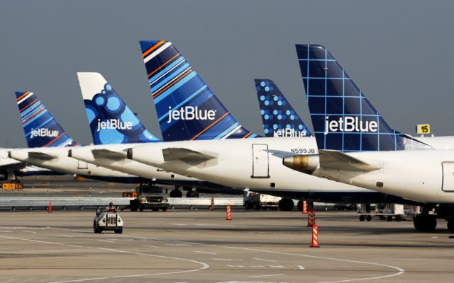 JetBlue ups fee by $5 to $35 for checking a bag on a flight