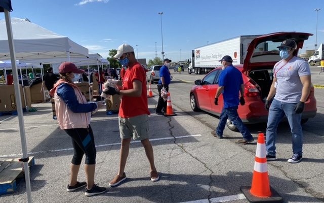 San Antonio Food Bank in urgent need of volunteers