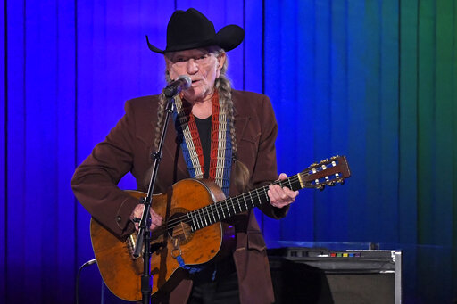 Willie Nelson and wife had trouble voting absentee in Texas