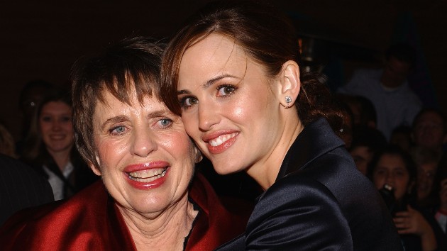 Jennifer Garner reveals her mother is the reason why she’s so down to earth