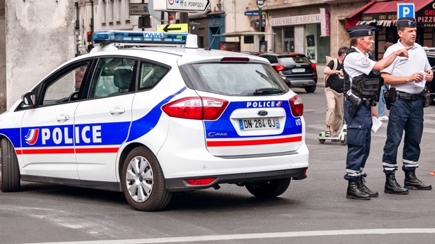 Knife-wielding man in Paris suburb shot dead by police
