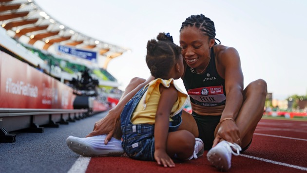 Allyson Felix qualifies for fifth Olympics, celebrates with her 2-year-old daughter on the track