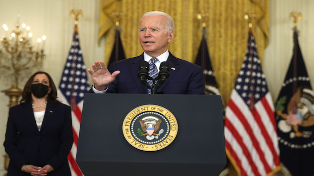 Biden praises Senate passage of bipartisan infrastructure bill
