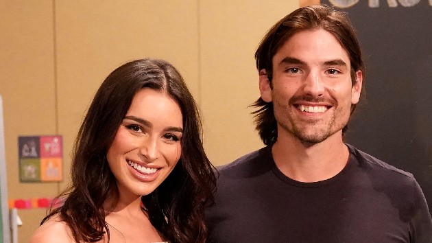 Bachelor alums Ashley Iaconetti and Jared Haibon reveal sex of their first child