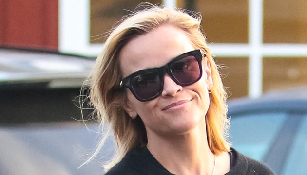 Reese Witherspoon says she “burst into tears” after seeing sexist caricature of herself