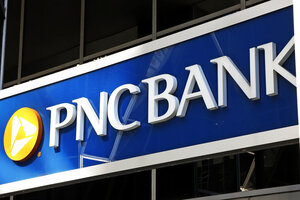 PNC to raise base wages to $18 an hour, latest bank to do so