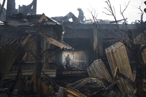 Mayor: 10,000 dead in Ukraine’s Mariupol and toll could rise