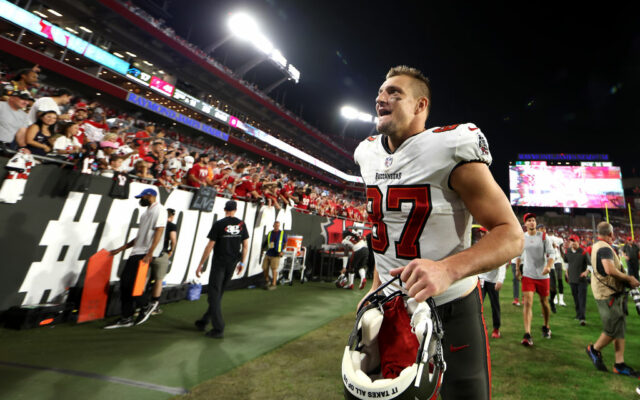 Buccaneers tight end Rob Gronkowski says he will retire, again