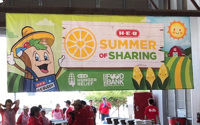 H-E-B wraps up Summer of Sharing at San Antonio Food Bank