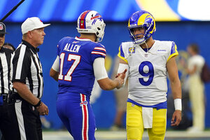 Defending champion Rams humbled by Bills in opening rout