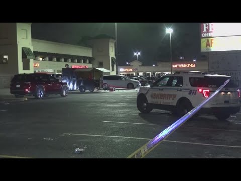 1 dead, 4 injured in shooting outside Houston club