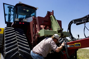 11 states consider ‘right to repair’ for farming equipment