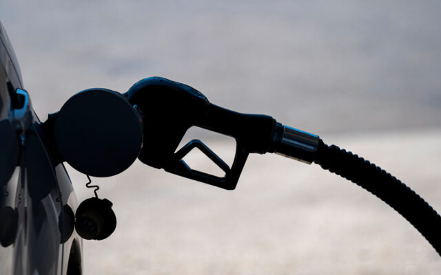 AAA: Texas average gas price drops, San Antonio goes up