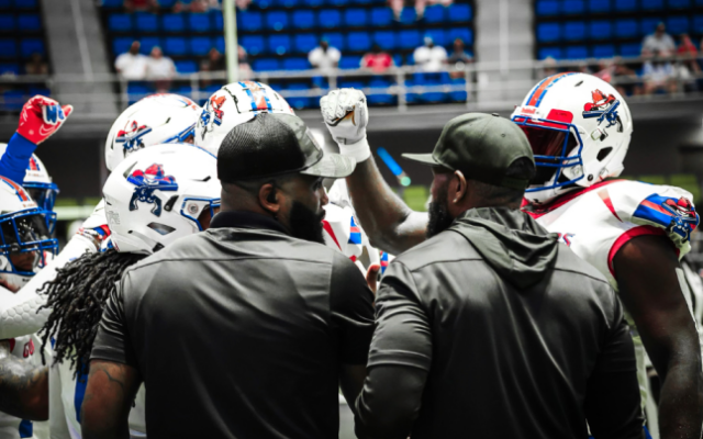 Gunslingers three-peat Warbirds, clinch playoff spot in National Arena League