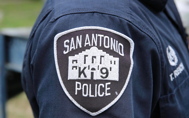 San Antonio police retiring two K9s